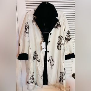 Zara reversible 3/4 length coat new with tags. Size small